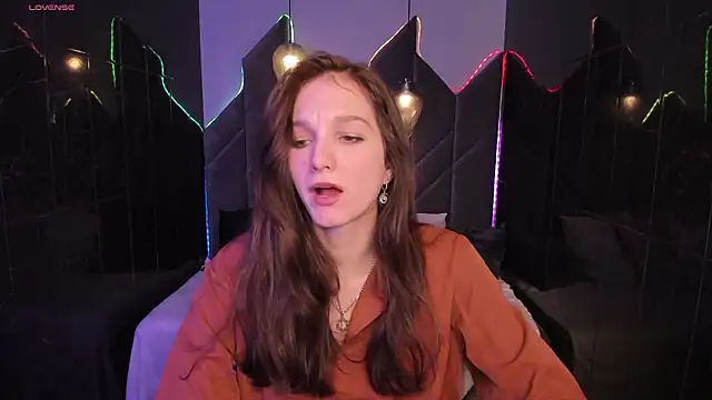 MirandaGlow online show from January 18, 5:44 am