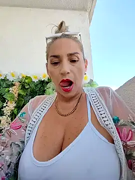 Lossexycacha online show from February 7, 8:10 pm