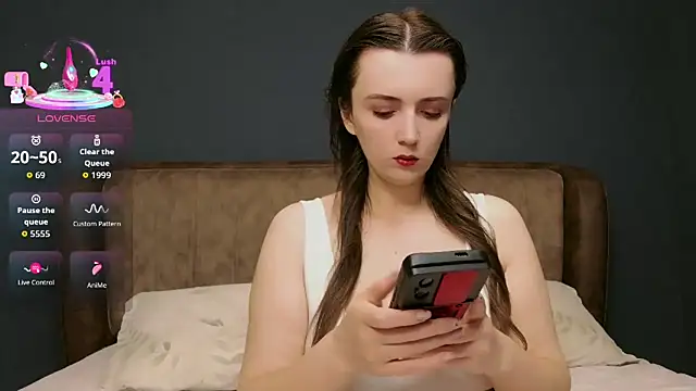 Snapshot of IamMolly chatting on May 18, 8:14 pm IamMolly online show from May 18, 8:14 pm