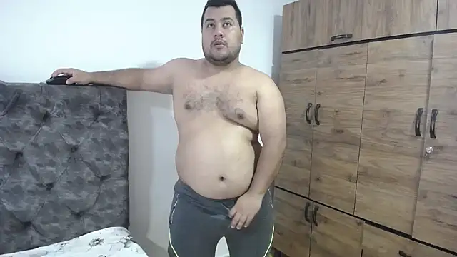 Snapshot of santi_hothot chatting on October 20, 7:14 pm santi hothot online show from October 20, 7:14 pm