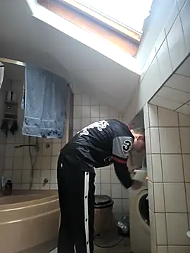 AnubisTVirus online show from December 15, 8:18 am