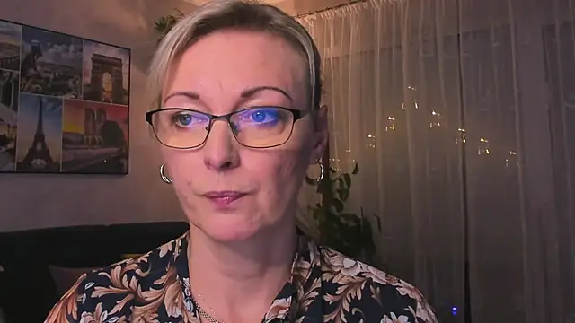vanessa chat online show from December 15, 5:31 pm