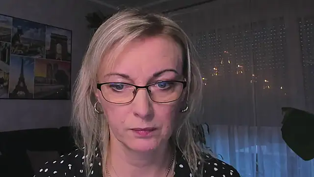 vanessa chat online show from December 16, 2:16 pm