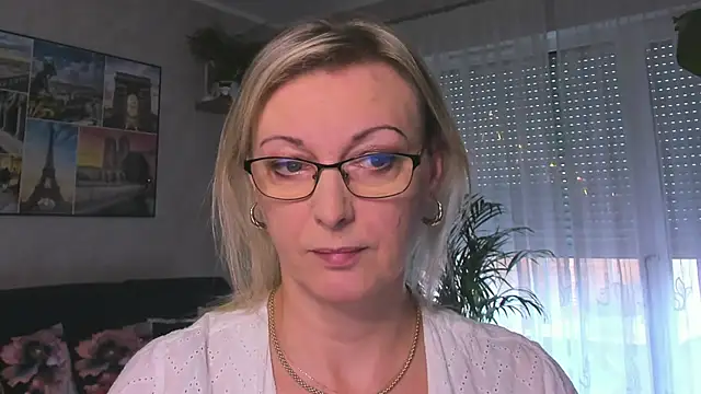 vanessa chat online show from January 19, 2:28 pm