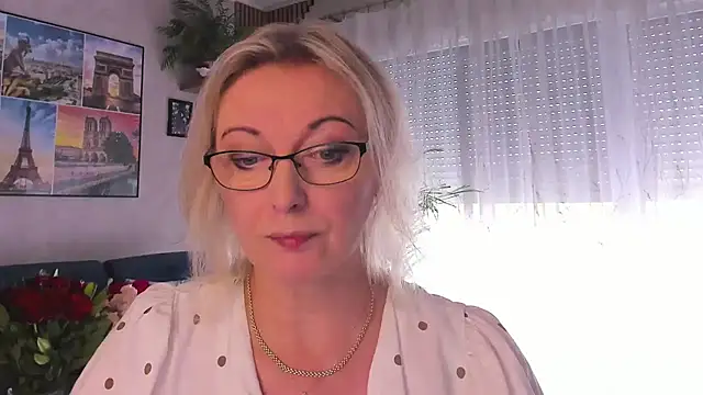 vanessa chat online show from July 9, 1:15 pm
