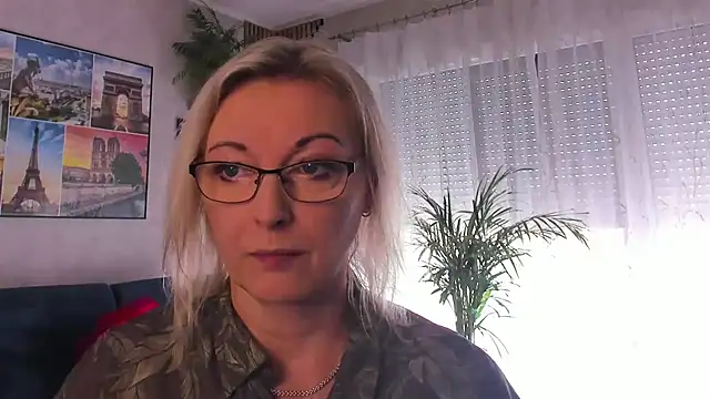 vanessa chat online show from July 14, 1:17 pm