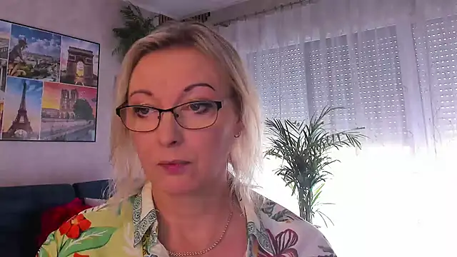 vanessa chat online show from July 16, 12:55 pm