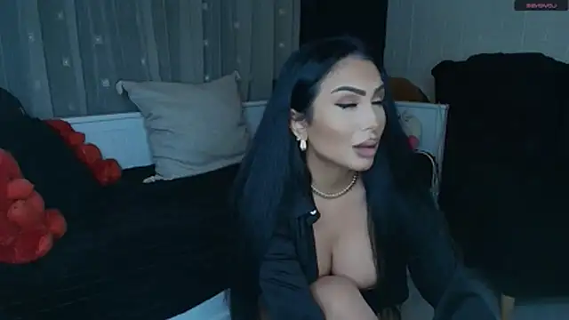 Snapshot of mistress_meryem chatting on July 7, 10:47 pm mistress meryem online show from July 7, 10:47 pm