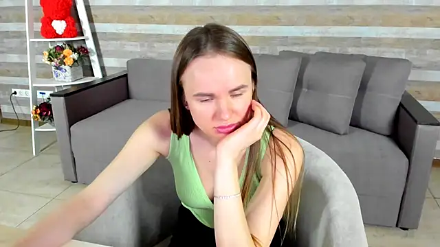 Snapshot of SusanSmit chatting on March 1, 4:58 am SusanSmit online show from March 1, 4:58 am
