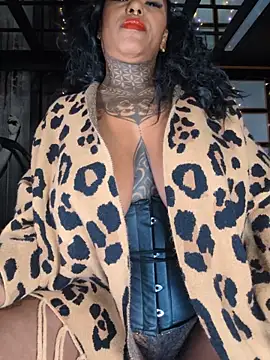 Snapshot of DarkDea chatting on January 18, 12:53 pm DarkDea online show from January 18, 12:53 pm