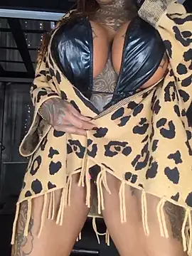 Snapshot of DarkDea chatting on March 16, 11:25 am DarkDea online show from March 16, 11:25 am