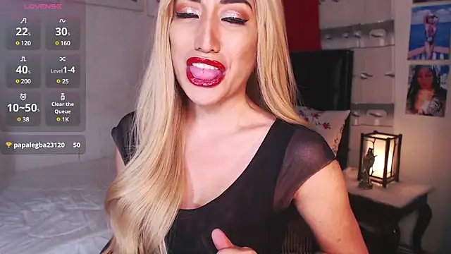 Snapshot of Alluring_Lordess chatting on March 5, 4:24 am Alluring Lordess online show from March 5, 4:24 am