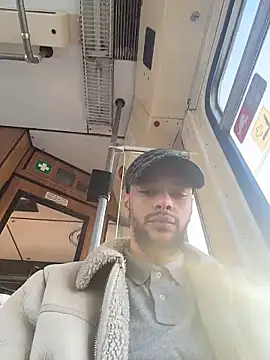 Lionayowe online show from March 21, 4:21 pm