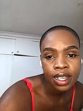 LuciousLips96 online show from January 13, 7:21 am