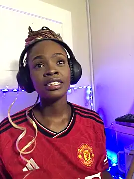 Snapshot of LuciousLips96 chatting on October 19, 6:08 pm LuciousLips96 online show from October 19, 6:08 pm