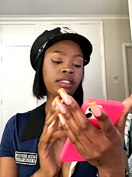 Snapshot of LuciousLips96 chatting on October 28, 9:46 am LuciousLips96 online show from October 28, 9:46 am