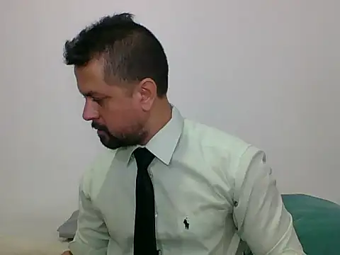 Snapshot of TRIISTAN_KING10 chatting on March 17, 3:26 pm TRIISTAN KING10 online show from March 17, 3:26 pm