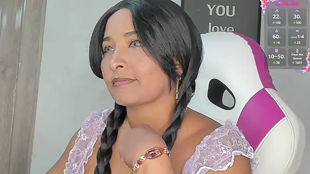 Snapshot of paola_ih chatting on December 17, 2:22 pm paola ih online show from December 17, 2:22 pm