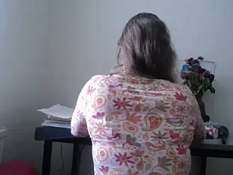 Snapshot of Milana235 chatting on February 16, 8:32 am Milana235 online show from February 16, 8:32 am