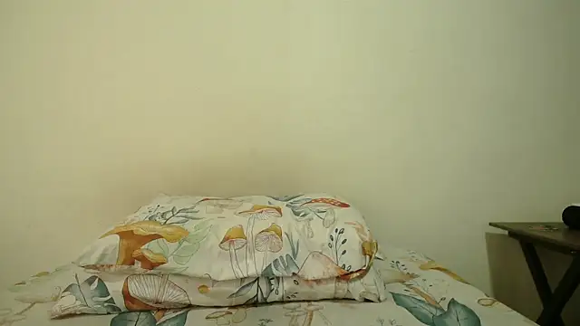 emmaherby online show from March 1, 2:34 pm
