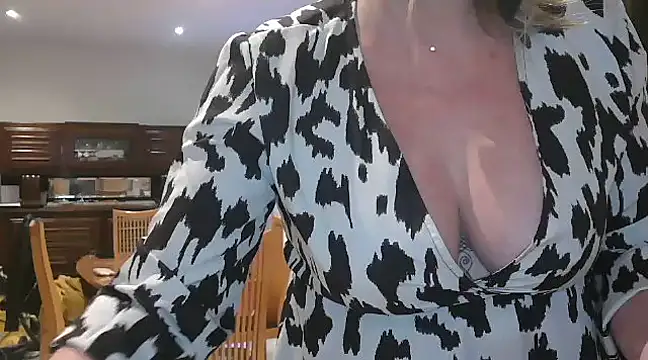 lilie69 online show from February 8, 9:04 pm