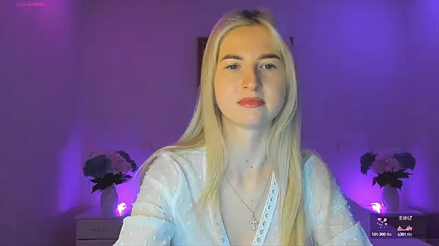 AnnaCarrera online show from January 13, 8:37 pm