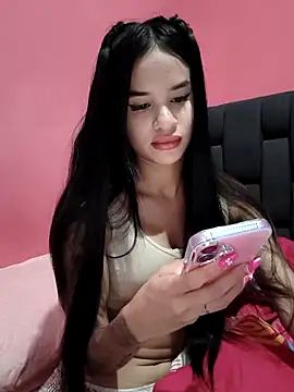 Snapshot of secretgreisy_ chatting on April 20, 1:08 am secretgreisy online show from April 20, 1:08 am