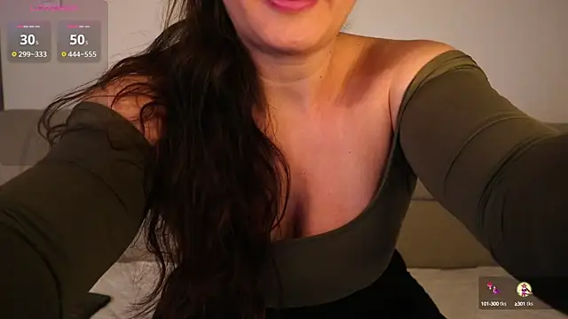 pawg queen online show from December 6, 2:24 am