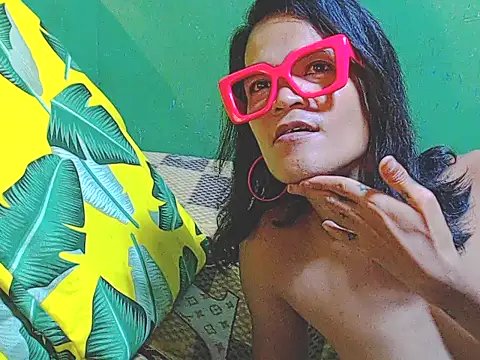 Paula Jordan online show from June 14, 2:30 pm