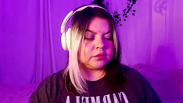 Satyn doll online show from December 7, 10:50 pm