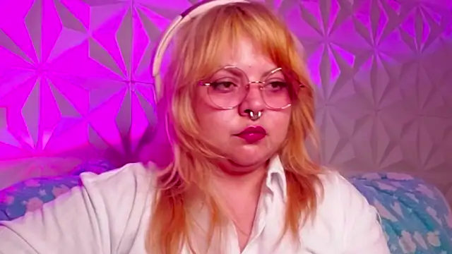 Satyn doll online show from October 12, 1:59 am