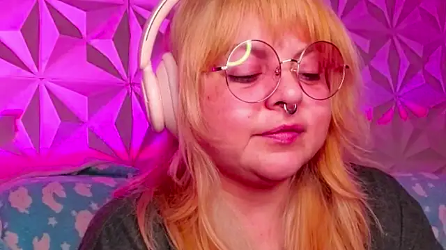 Satyn doll online show from October 14, 3:18 am