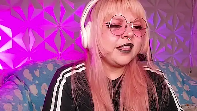 Satyn doll online show from April 28, 2:27 am
