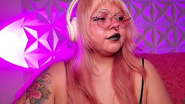 Satyn doll online show from May 4, 11:45 pm