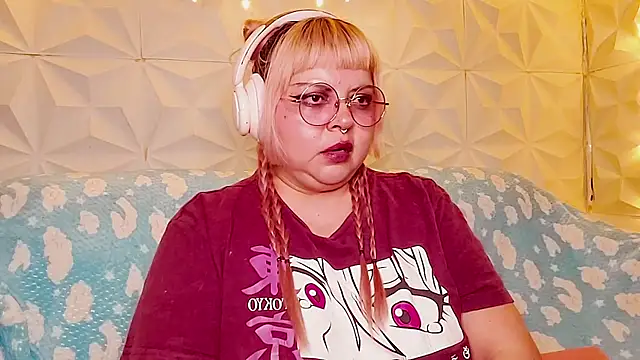 Satyn doll online show from May 15, 11:01 pm