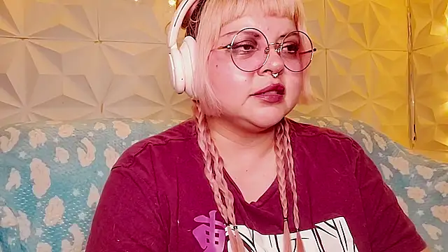 Satyn doll online show from May 16, 12:40 am