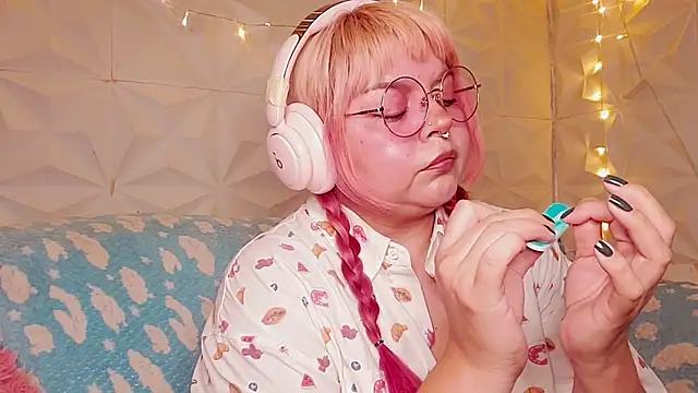 Satyn doll online show from June 28, 10:16 pm