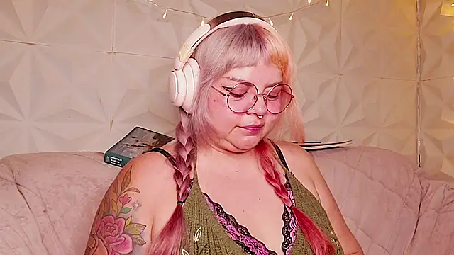 Satyn doll online show from August 1, 12:32 am