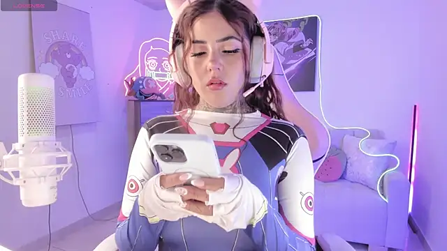 cute catlyn online show from November 27, 4:53 pm