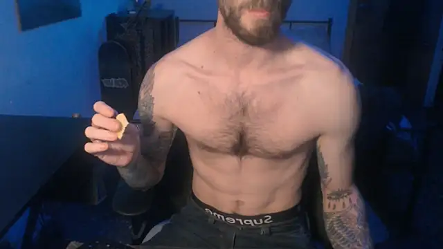 SexxxyLouis online show from January 7, 6:24 pm