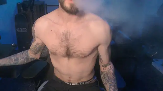 SexxxyLouis online show from January 17, 5:30 pm