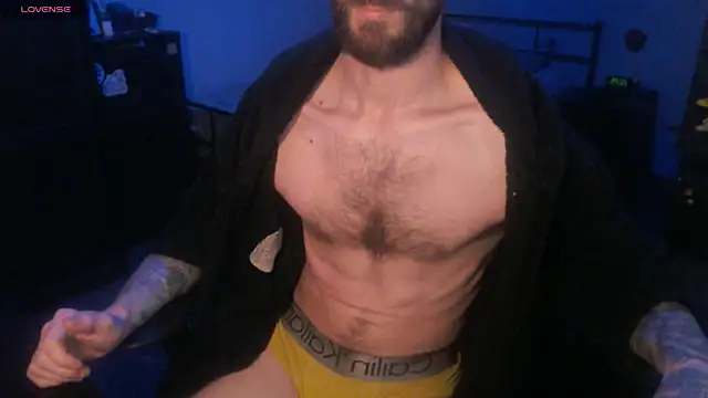 SexxxyLouis online show from October 8, 7:50 am