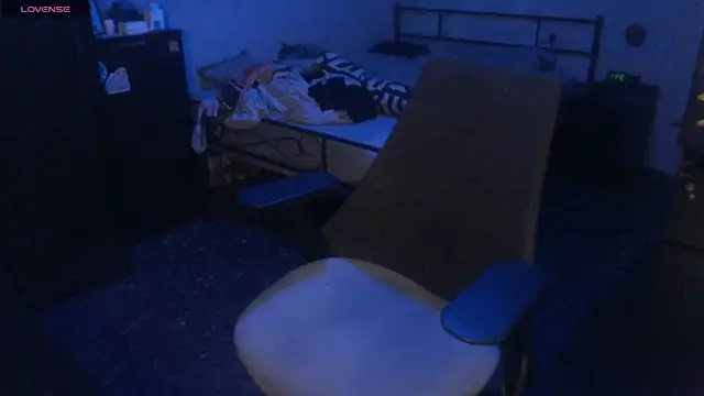 SexxxyLouis online show from October 17, 7:44 am