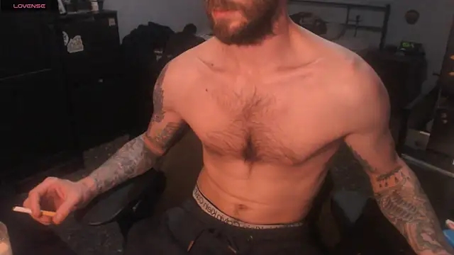 SexxxyLouis online show from November 28, 8:11 pm