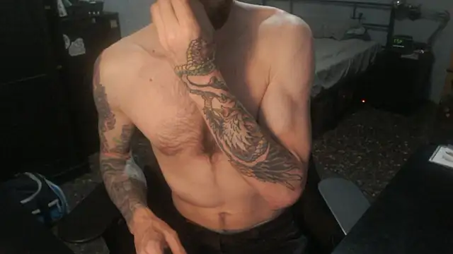 SexxxyLouis online show from February 24, 8:40 pm