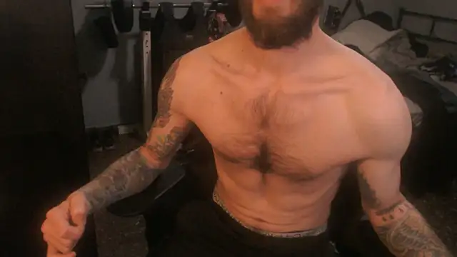 SexxxyLouis online show from April 1, 9:21 am