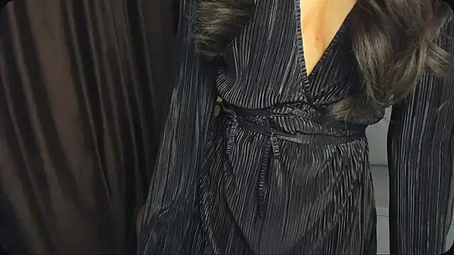 Snapshot of Fire_error chatting on January 23, 10:43 am Fire error online show from January 23, 10:43 am