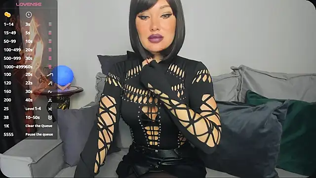 Snapshot of Fire_error chatting on March 6, 7:36 am Fire error online show from March 6, 7:36 am