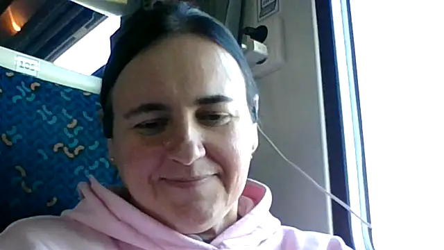 Snapshot of angel_sammy chatting on April 8, 3:45 pm angel sammy online show from April 8, 3:45 pm