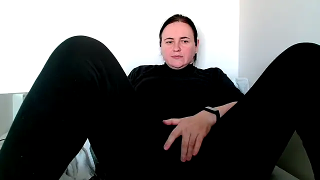 Snapshot of angel_sammy chatting on April 17, 5:54 am angel sammy online show from April 17, 5:54 am